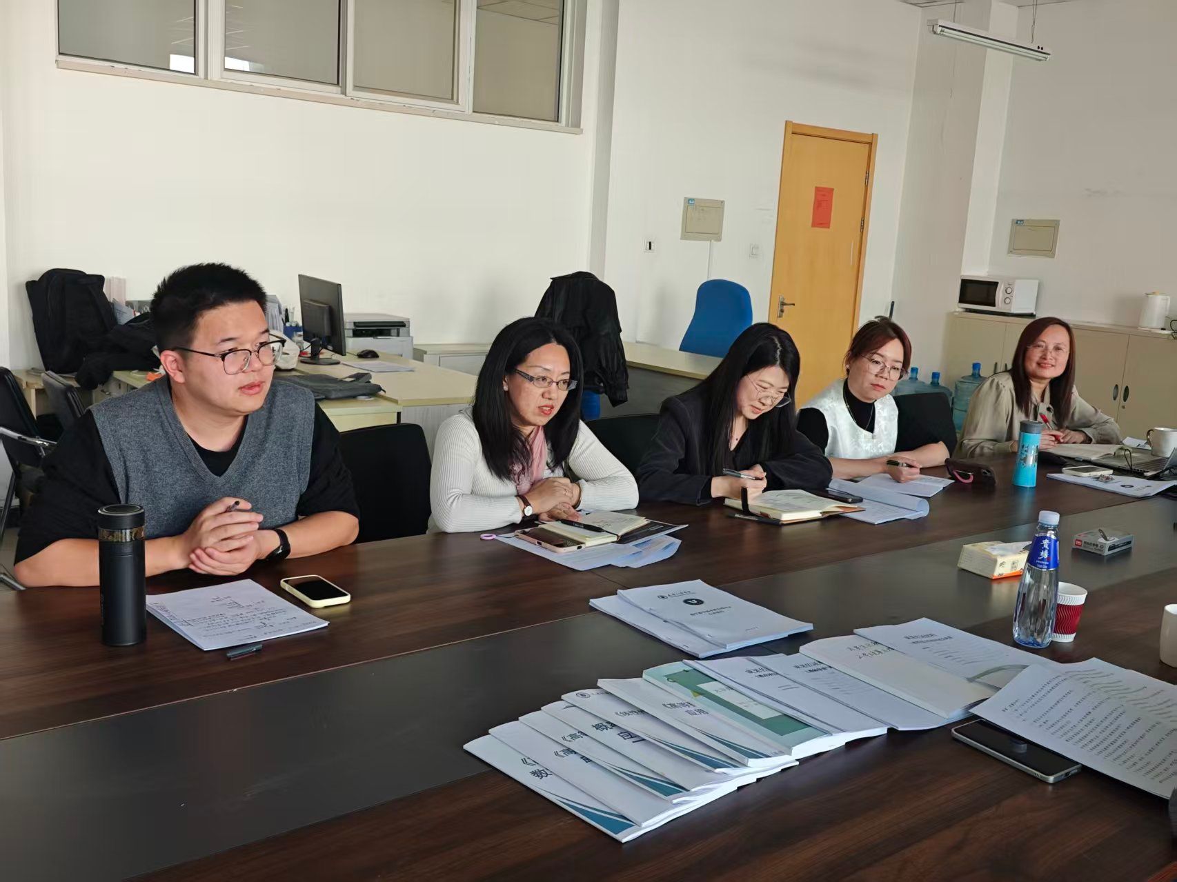 6723bd3a7be512c9a61241735c2af929